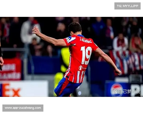 欧冠VAR三次取消巴黎进球，裁判判罚引争议